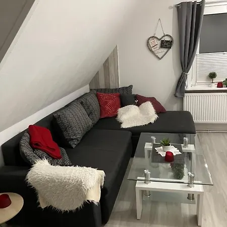 Mellys Cafe & Store Appartement *